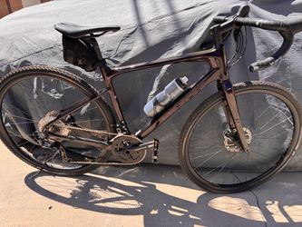 Carbon Gravel Bike with Disc Brakes