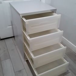 Plastic Drawers 20 W X 24 L X 31 H Inches 