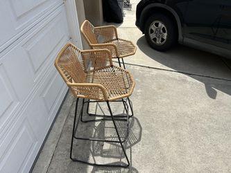 2 Bar Chairs