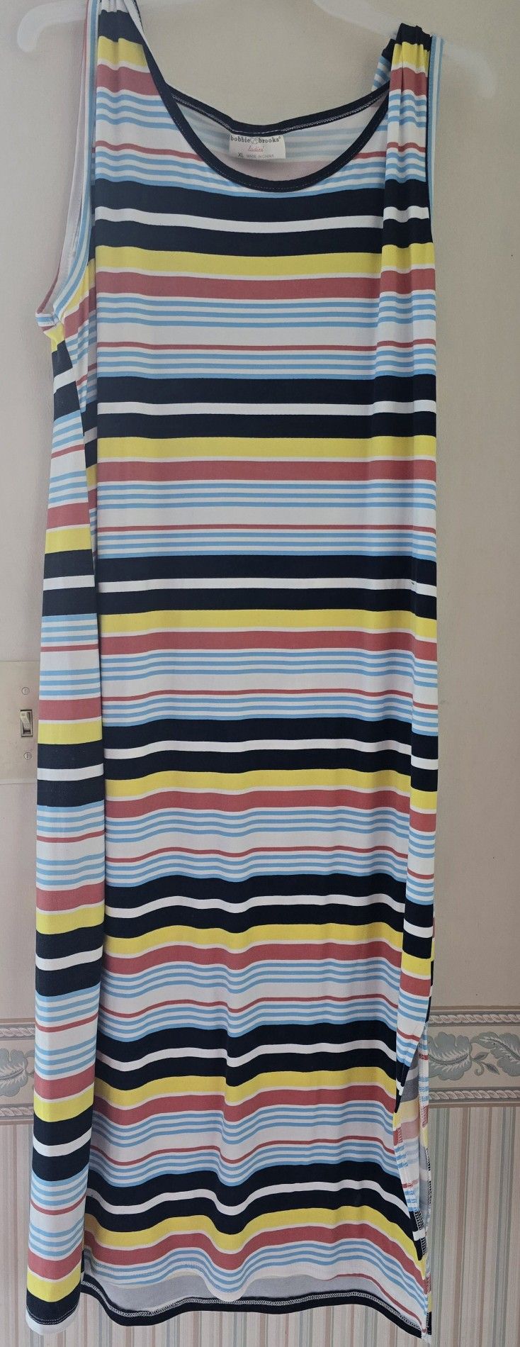 Bobbie Brooks Below The Knee Dress With Slits