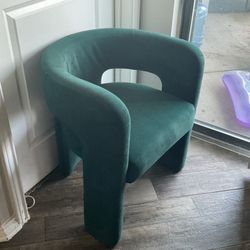 Sued green accent chair MOVE OUT SALE! LOOK AT MY OTHER POSTS :)