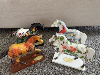 Trail of Painted Ponies 4 Seasons