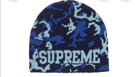 Supreme revers beanie