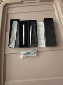 Stylus Pen with Box and Accessories