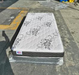 Brand new Queen size mattress and box spring with free home delivery 🚚