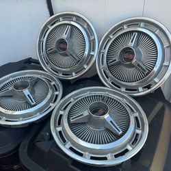 1965  CHEVY IMPALA SS SUPER SPORT HUB CAPS 14”