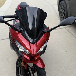 2019 Kawasaki Ninja 400 – Low Miles, Runs Excellent