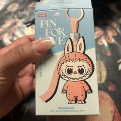 Labubu Pin For Love