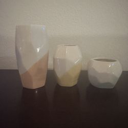 3 Vases 7”, 5”, 3 1/2” , $15, No Holds, Deliveries Or Trades. Same Day PU