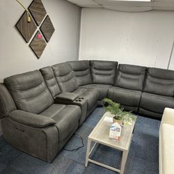 Black Fabric Sectional Power Recliner 