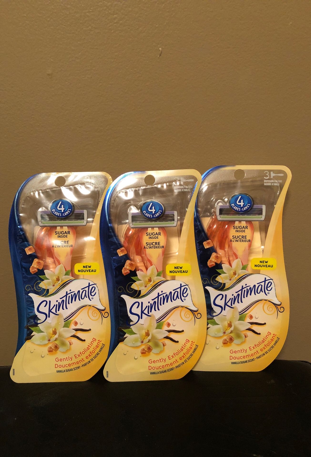 3 Schick Skintimate razor packs