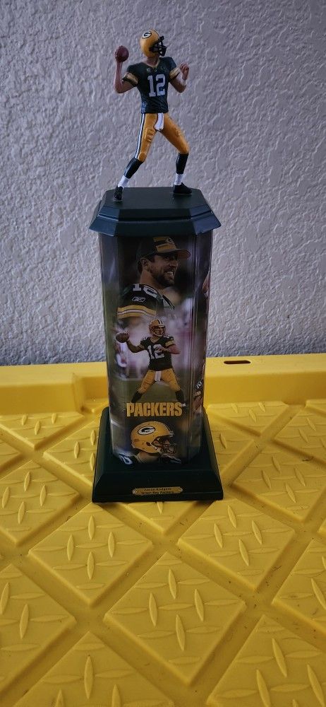 AARON RODGERS GREEN BAY PACKERS NFL LEGENDS ILLUMINATED SCULPTURE FIGURE STATUE LAMP