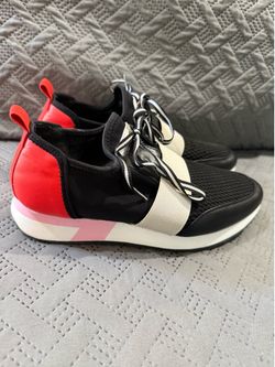 Women’s Shoes size 8 and 9 as new $5-$8