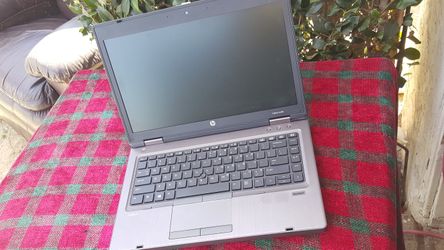 14" hp laptop-i7(3520m cpu)8gigs,500hd,webcam,dvdrw,Bluetooth