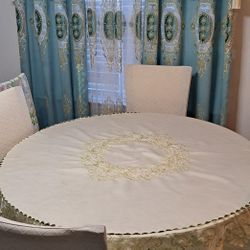 Elegant Glass Dining Table Set