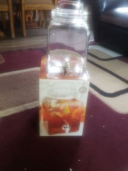 Drink dispenser 1.32 Gallons