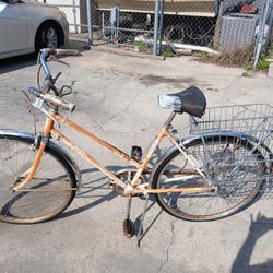 Vintage Schwinn Traveler Bicycle 