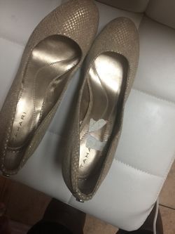 Shoe