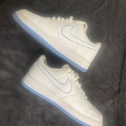 Almost New Low Top Nike Size 11