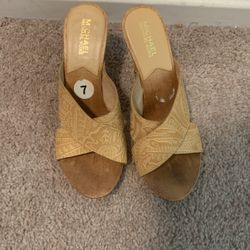 Michael Kors Wood  Size 7 