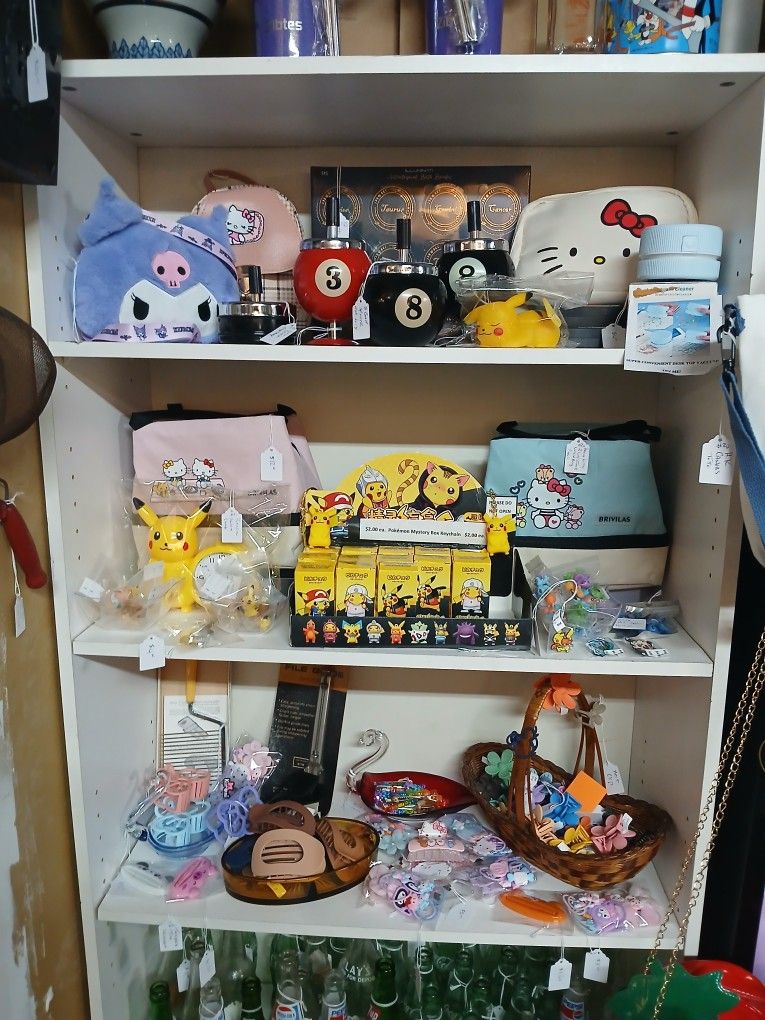 Hello Kitty, Pokémon, Toys,toys, Ducks, Jewelry,