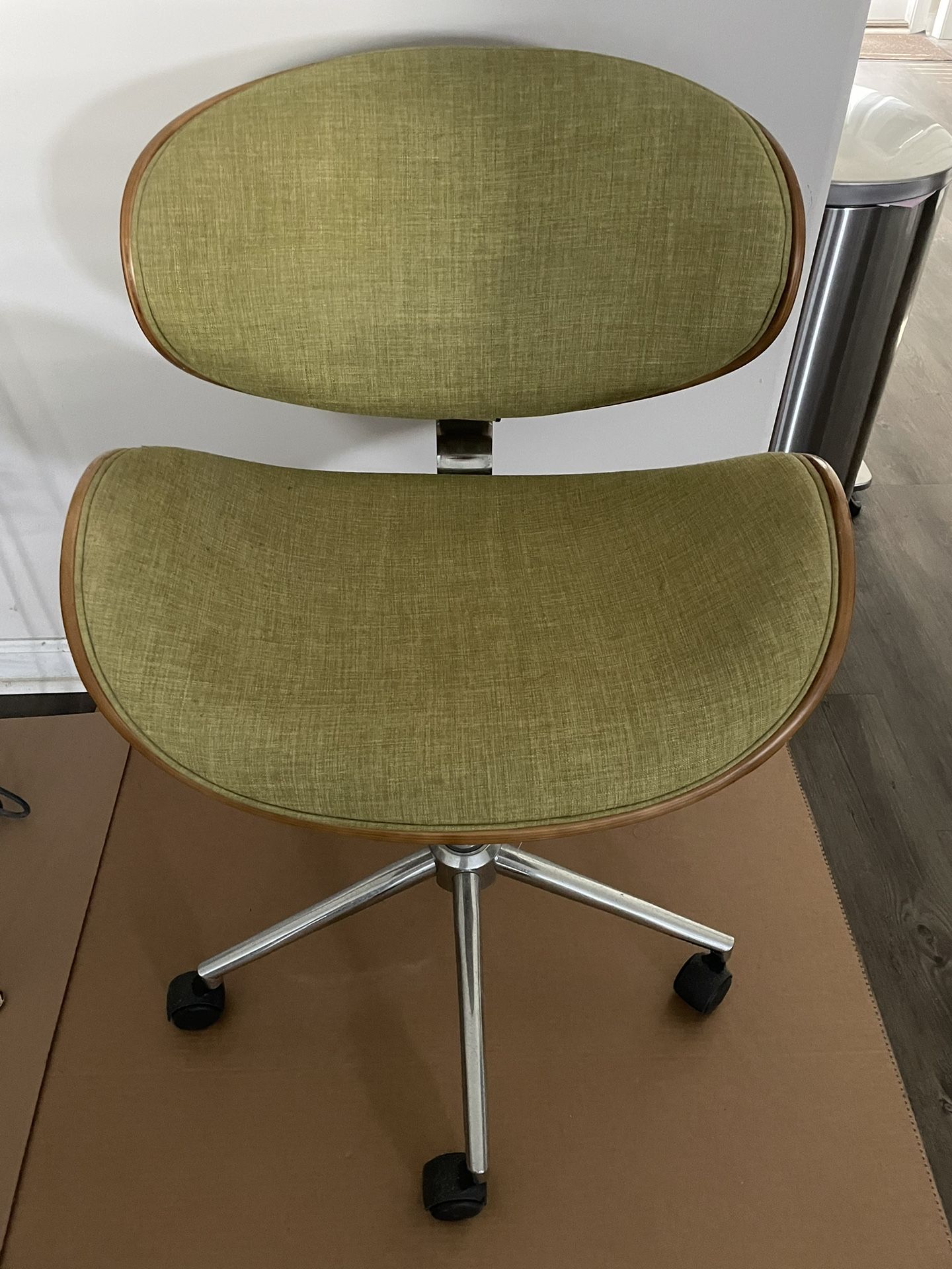 Curved Wood Adjustable Fabric Desk Chair