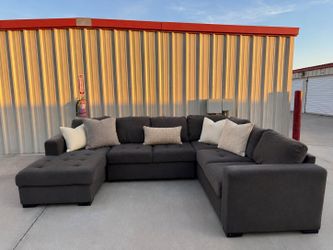 Dark Gray U-Shaped Sectional with Storage Chaise