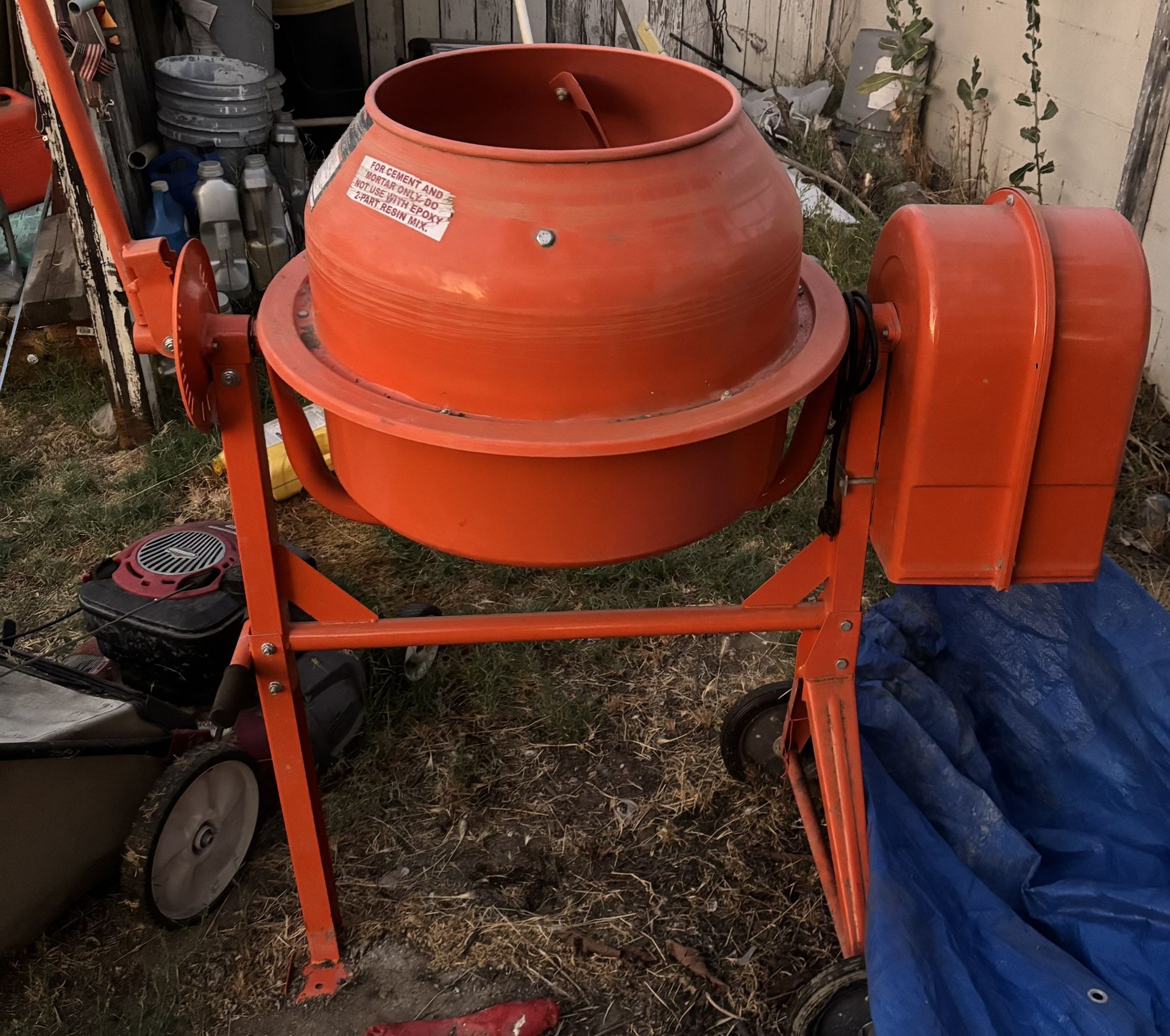 CENTRAL MACHINERY 3-1/2 cu. ft. Cement Mixer