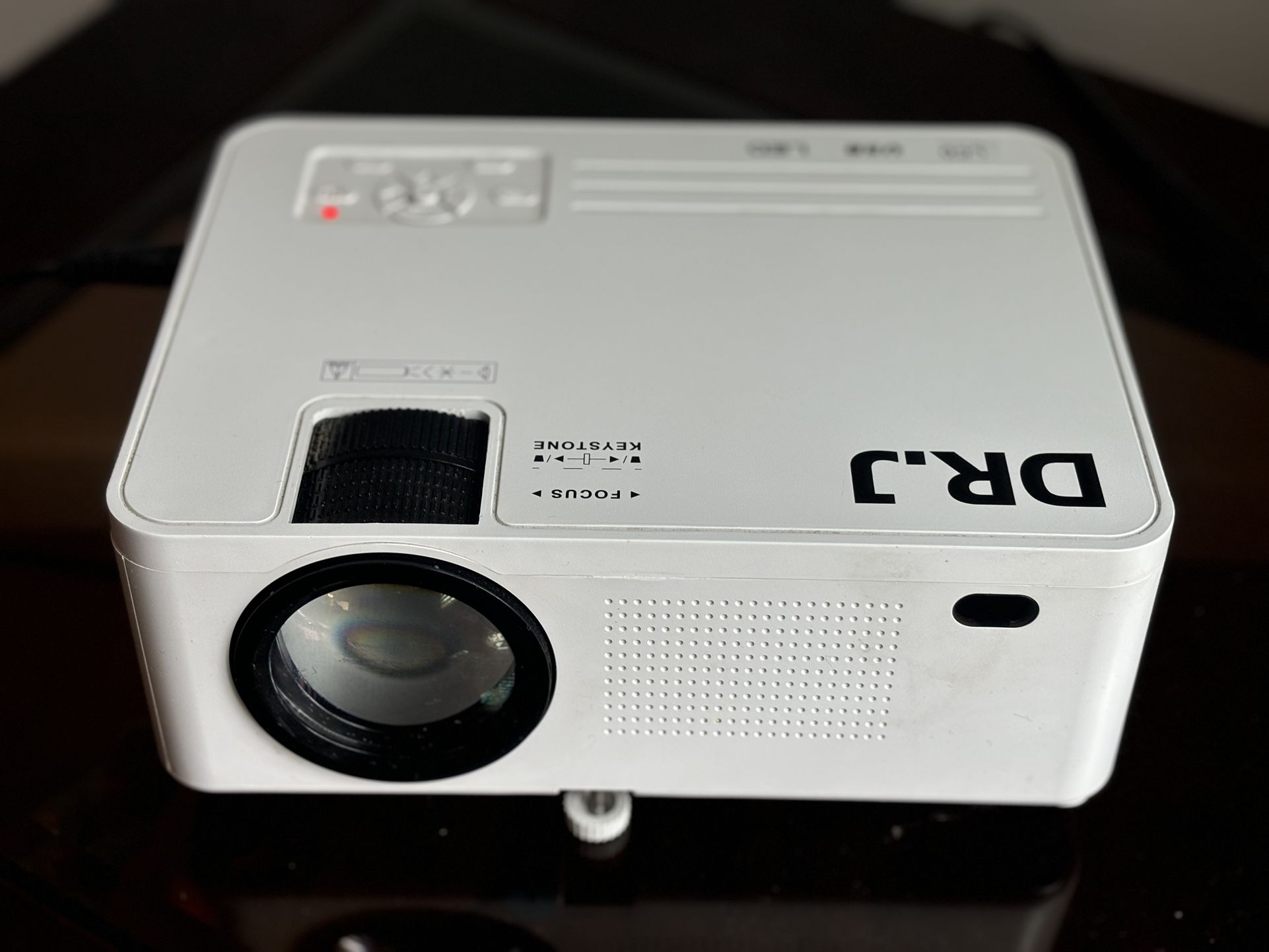 DR.J Projector