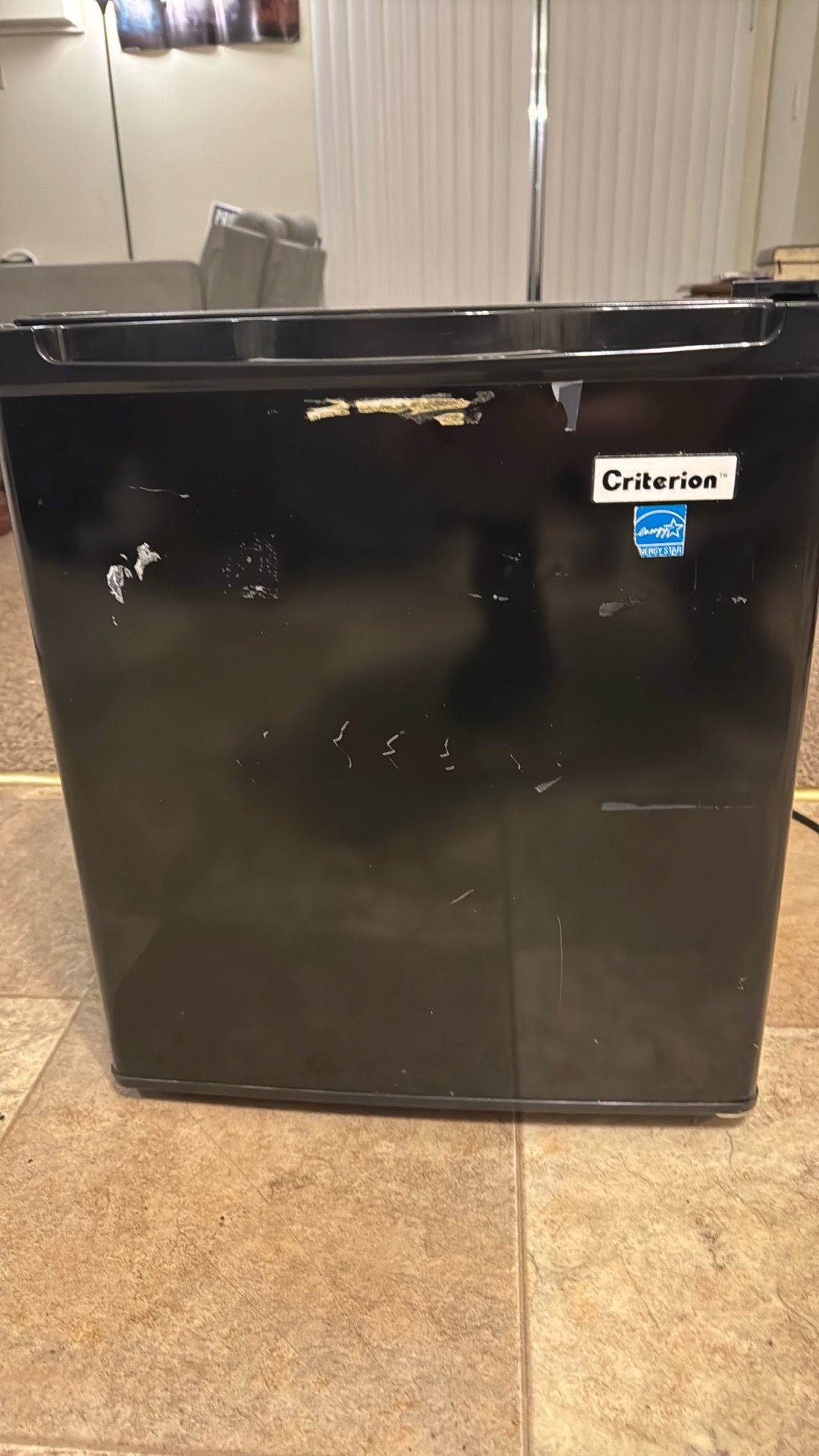 Criterion black small mini fridge model ccr15ce1b