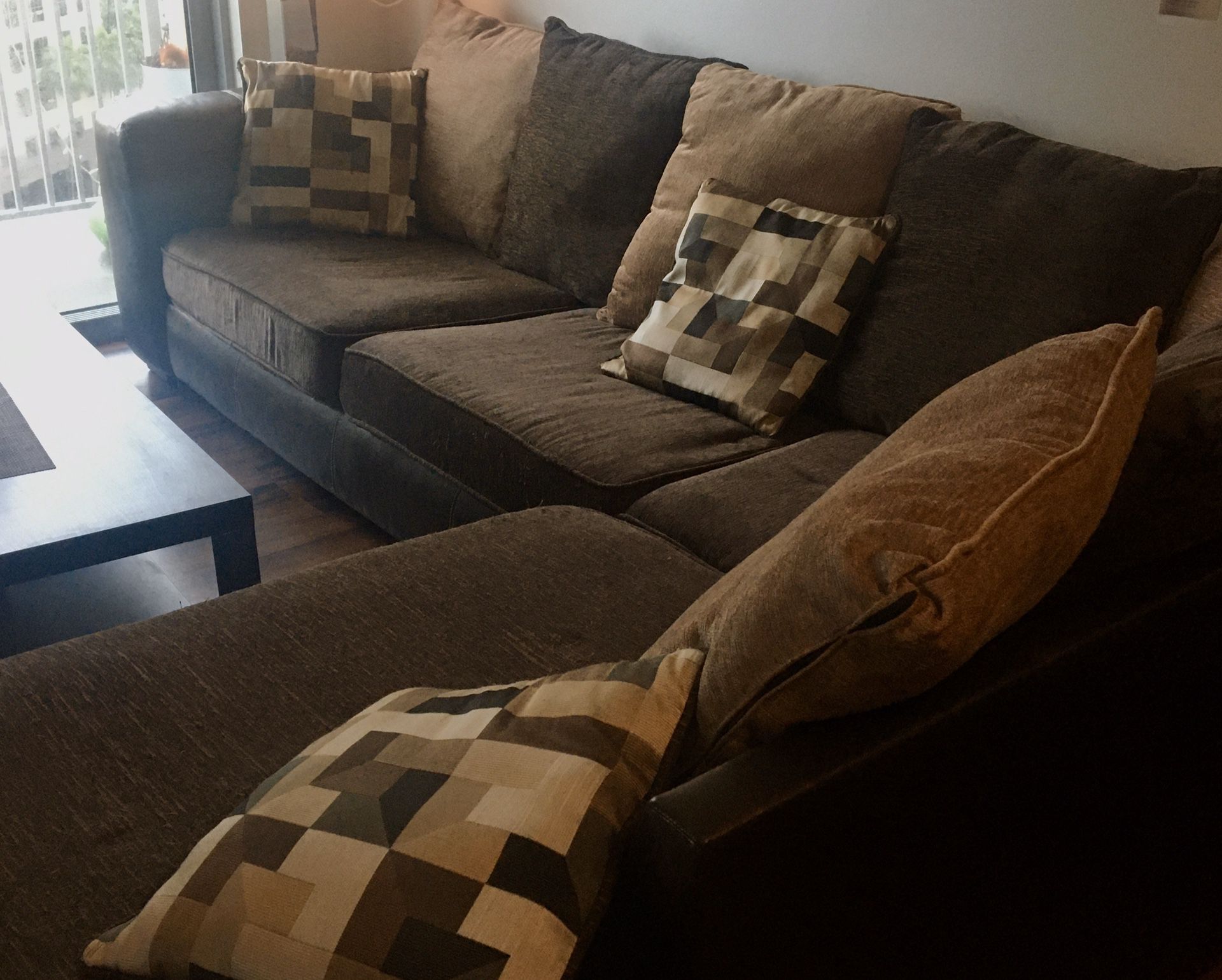 Beautiful couch with ikea coffee table