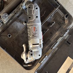 Porter Cable PCE605 Oscillating Multi-Tool w/ Case 