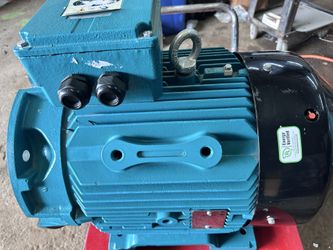 30 HP ELECTRIC MOTOR NEW