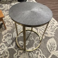 Round End Table