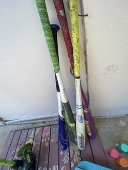 Girls Softball Bats. $30 For All Four. Great Deal
