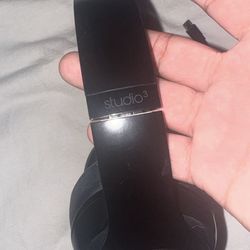 Beats headphones studio 3