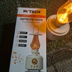 Vintage Vibe Bluetooth USB Speaker, Am Fm Radio