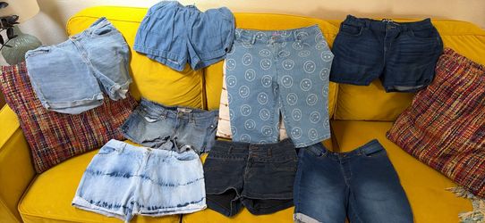 Sz 14/16 girls’ shorts + sweaters