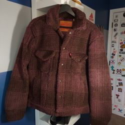 brown levi's sherpa jacket size medium 