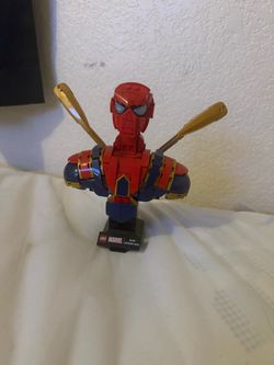 LEGO Marvel iron spider man set