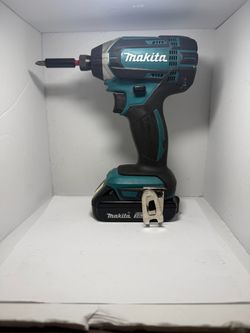 Makita Cordless Impact Driver with Battery