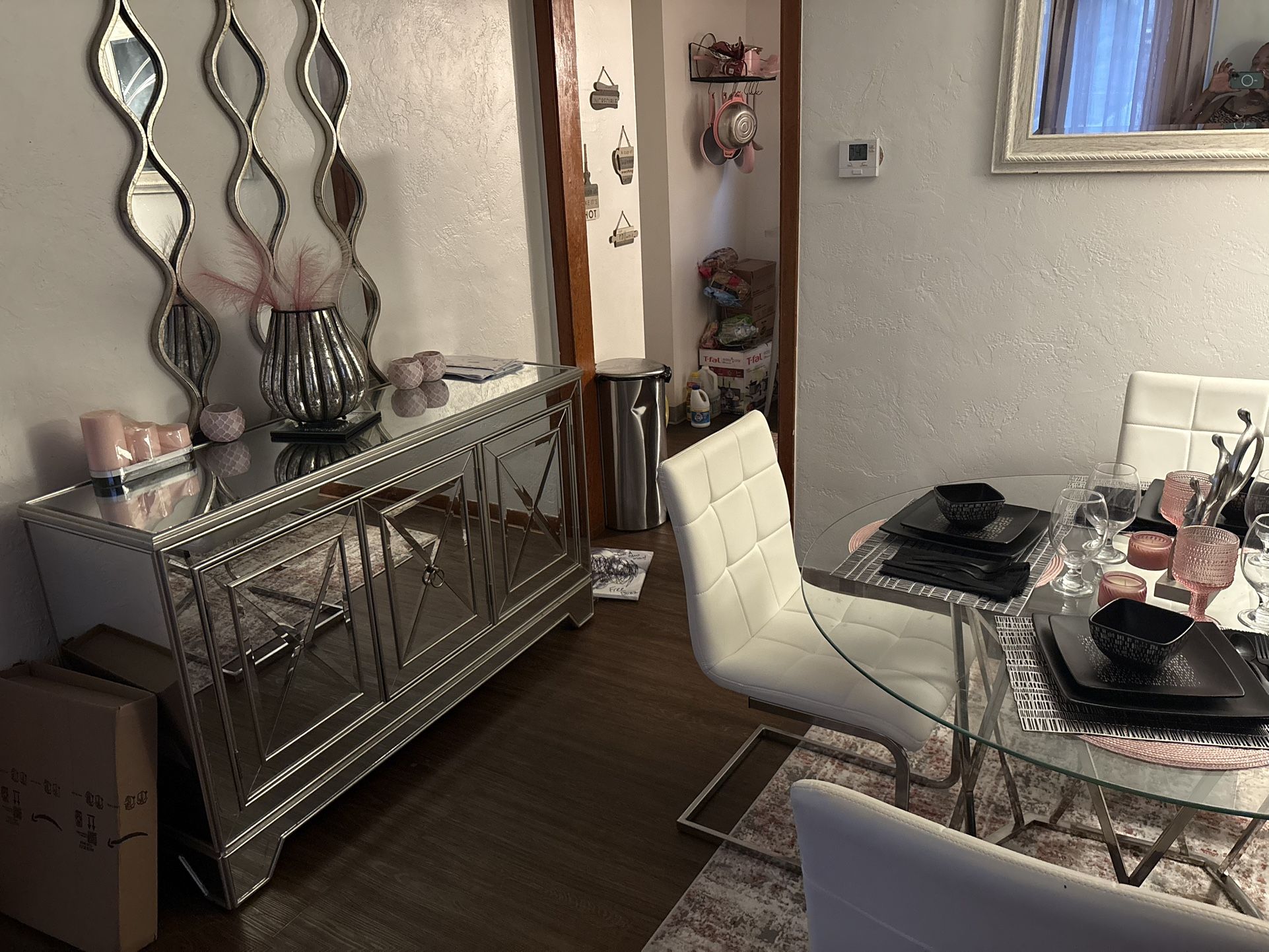 glass mirrored shelf 