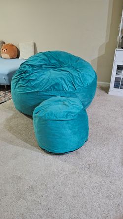 Ultimate sack 5 ft Bean bag chair with 2 ft stool