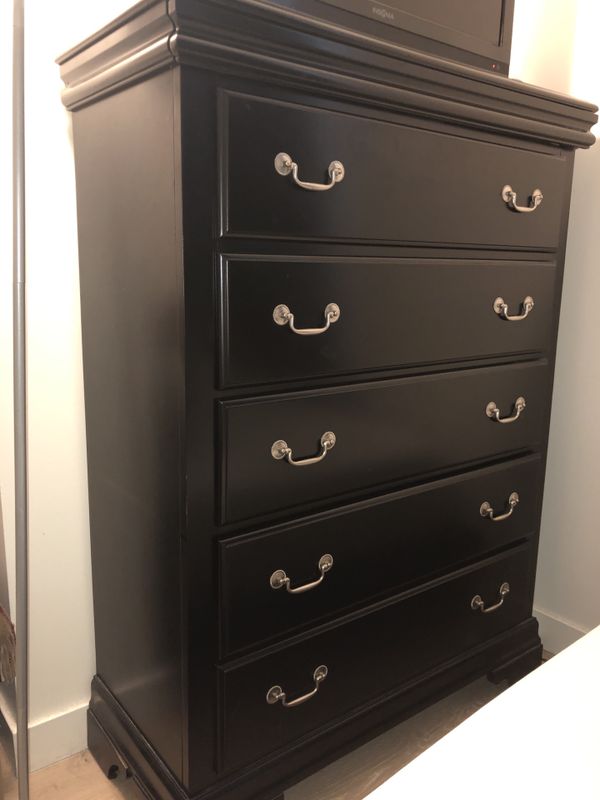 Bob S Dresser 5 Drawer Chest For In Boston Ma Offerup Bob S Dresser 5 Drawer Chest For