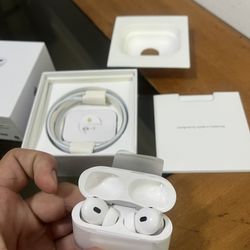*SEND BEST OFFER* Apple Airpods pro 2nd generation 