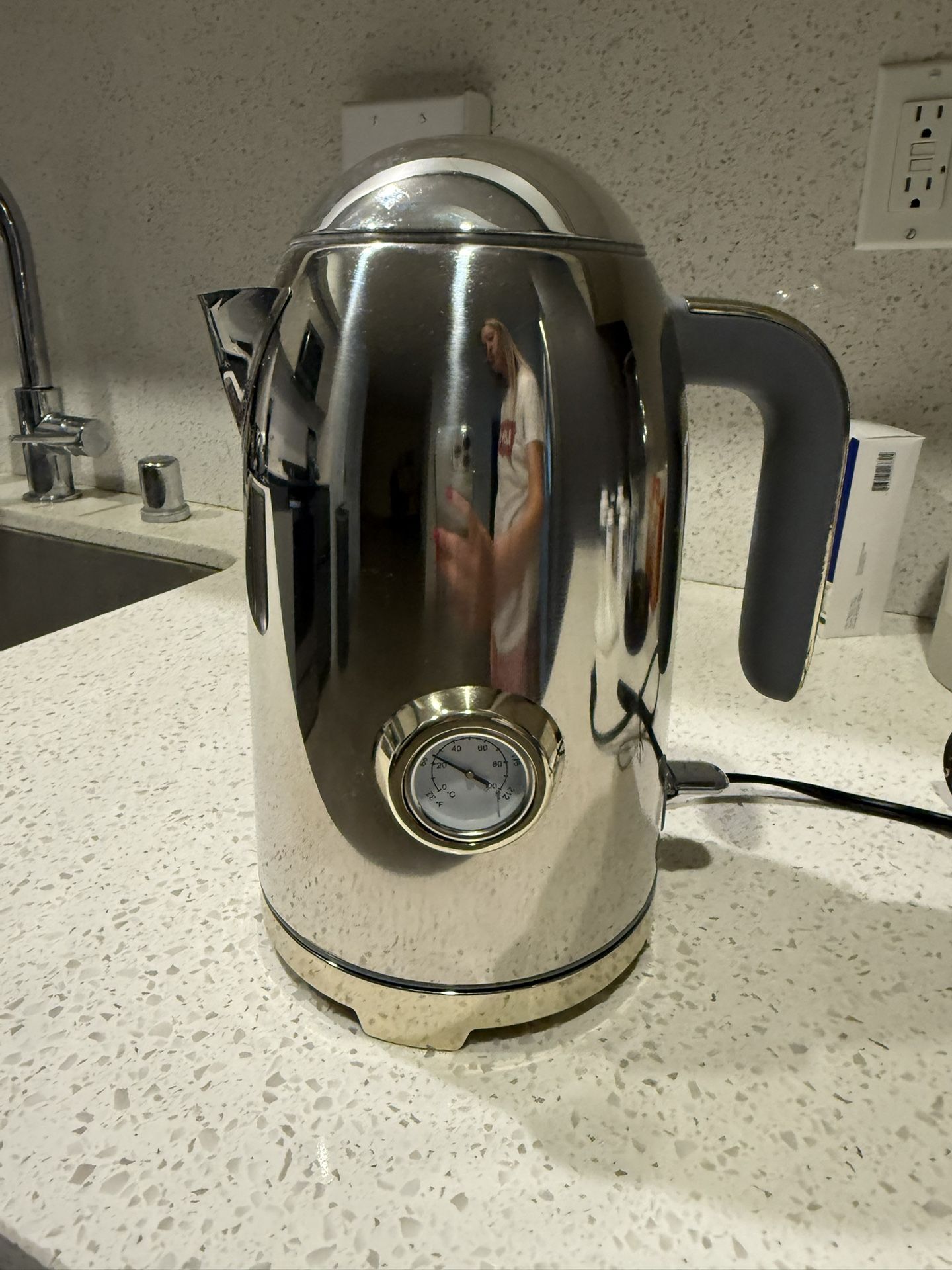 Still stainless electric kettle with thermometer 1.7L