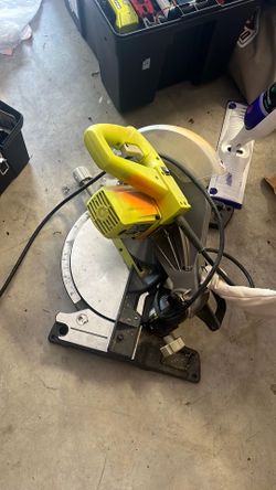 RYOBI 14 Amp Corded 10 in. Compound Miter Saw with LED Cutline Indicator