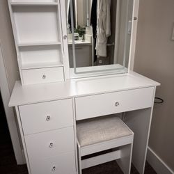 White Makeup Vanity