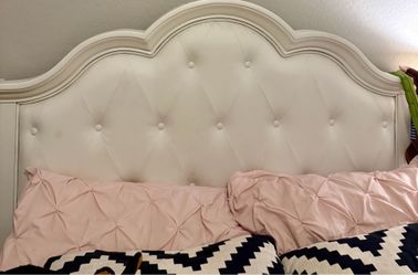 White “Gina” Princess style Queen bedroom set