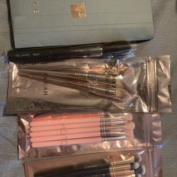 Make Up Brushes